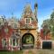 Historic 2 bed gatehouse in private parkland