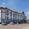 Quality Inn & Suites I-35 E-Walnut Hill