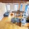 Sunny Stylish Spacious Loft in Old-Port