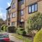 Huku Kwetu -The Maltings- Black Door-1st Floor-2 Bedroom Apartment -Self Catering-Quiet- Free Parking