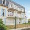 Stunning Apartment In Saint Quay Portrieux With House Sea View
