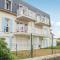 Cozy Apartment In Saint Quay Portrieux