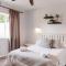 Wildecrest & Ripplemead, Amblewood Guesthouse