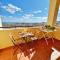 797 Holiday Rentals - Precioso piso para 5 con vista al mar