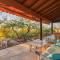 Troon Ranch Loft Casita - Housity