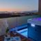 Centropolitan Penthouse with JACCUZZI- 2 Free PARKING- Self Check-In