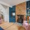 Corner Pin Cottage