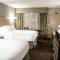 Holiday Inn Fargo, an IHG Hotel - Chambre Queen Avec Deux Lits Queen- Audition Accessible Roll In Shower/Non-Fumeurs