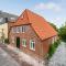 Pet Friendly Home In Højer With Kitchen