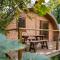The Green Man, Eco-friendly cabin in the Lincolnshire countryside with heating and hot water