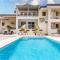 Top location swimming pool, playground & nearby beaches - 4Blessings Curacao
