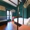 Dream Chaser Boutique Capsule Hotel