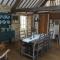 3 BEDROOM 5* BARN CONVERSION COTSWOLDS