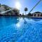Quarteira Elegant With Pool by Homing