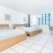 Girasole Apartments - Deluxe Queen Studio