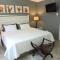Bush Willow Suite - Villa Roc Guesthouse, Salt Rock Ballito, Pet Friendly