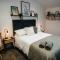 Boho Loft in Somerset - Private Parking