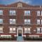 The Elizabeth Suite B2