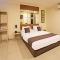 Super OYO Townhouse OAK Hotel Fiducia Serpong