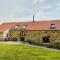 Green End Farm Cottages - The Cow Barn