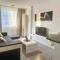 Great location, private parking, new apt