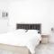Comfortable & Big Family Apartments 10Mins Drive to Al-Masjid -Nabawi