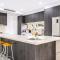 Blue Haven Retreat - Beverly Hills 208