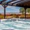 Cheerful 2bedroom home with hot tub and cowboy pool in Joshua Tree
