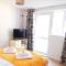 Modern, well located en-suite rooms with parking - Orbitat Accommodations