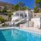 Villa with private pool - MV 3806