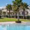 Calmaliving Seaside apartments with pool