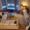 5 Luxury Spacious Loft - Prime Location - Comfortable Bed & Sofa