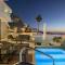 200m NEW A Villa with private, heated pool and amazing ocean view