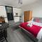 Modern Studio with Free Parking near sea-station-shops
