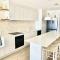 Monterey Lodge - Unit 18, 27 Warne Terrace, Kings Beach Caloundra