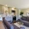 Sparkling Designer 3 bed Suite by Taneycomo