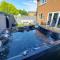 Hot Tub house close to Woodland and Peak District