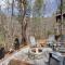 Private Hot Tub! ‘Cherry Beary Den’ in Blue Ridge