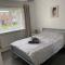 Cottage - Sleeps 4 - Pets Ok - Parking - Garden