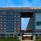 Guangzhou Baiyun Airport MeHood Liz Hotel Free Shuttle Bus to Canton Fair and to Airport