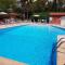 Studio Albatros Terrasse en RDJ Parking privé Piscine proche Golf, Tennis Grasse