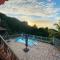 Villa au soleil couchant avec vue mer piscine sel