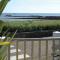 LocaLise - A06 - Entièrement de plain-pied avec petite vue mer - Donnant sur la piscine et le jardin - wifi inclus - draps inclus -