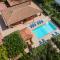 Villa Girasoli con piscina privata e SPA a 2km dalla spiaggia