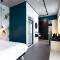 hotel Moloko -just a room- sleep&shower-digital key by email-SMS