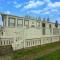 6 Berth Caravan With Decking At Manor Park In Hunstanton Ref 23017h