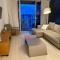 Designer Beachfront Apartment Views, Luxury & Full Kitchen 805 A