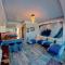 Deluxe Beach Apartment- Sleeps 2 & Private Terrace