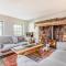 Charming Downland Cottage - Pass the Keys