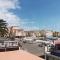 Studio sur le port, climatisation, wifi, piscine, lave-linge